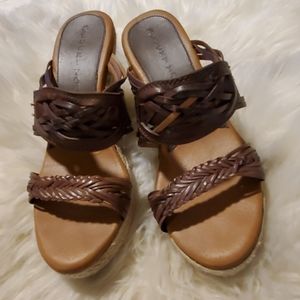 LuckyTaleen leather wedges, size 9m